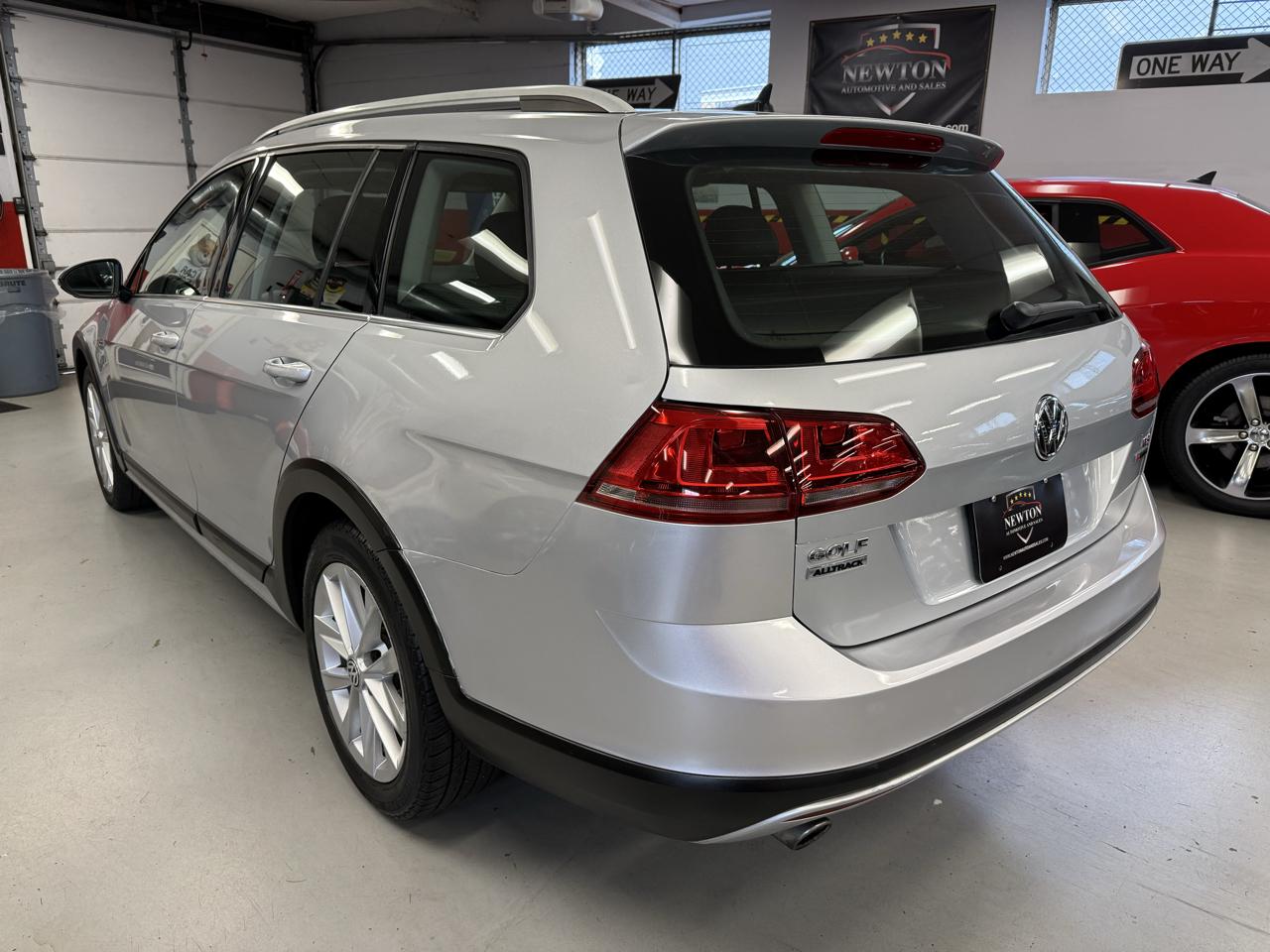 Volkswagen Golf Alltrack TSI S 6A 2017