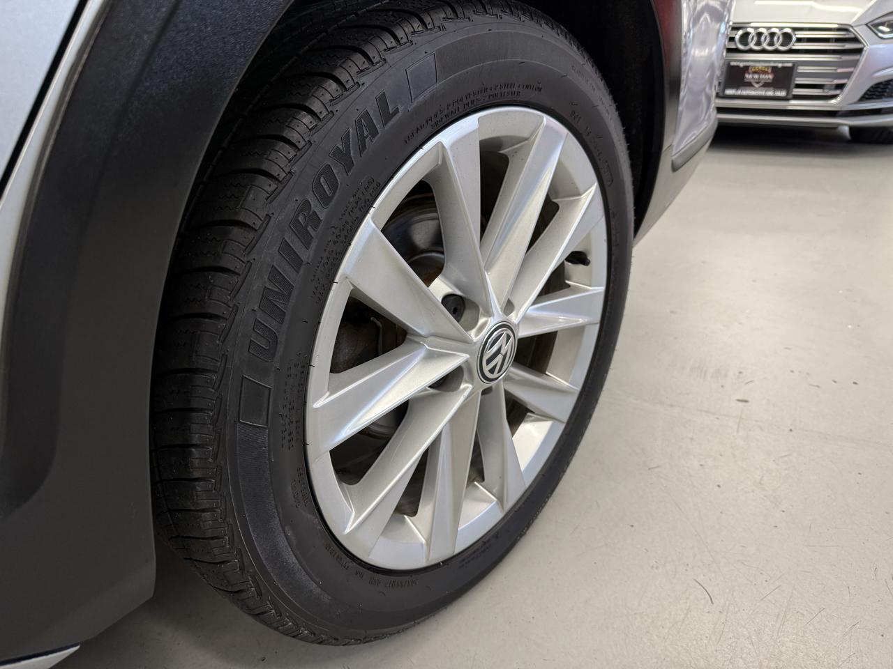 Volkswagen Golf Alltrack TSI S 6A 2017
