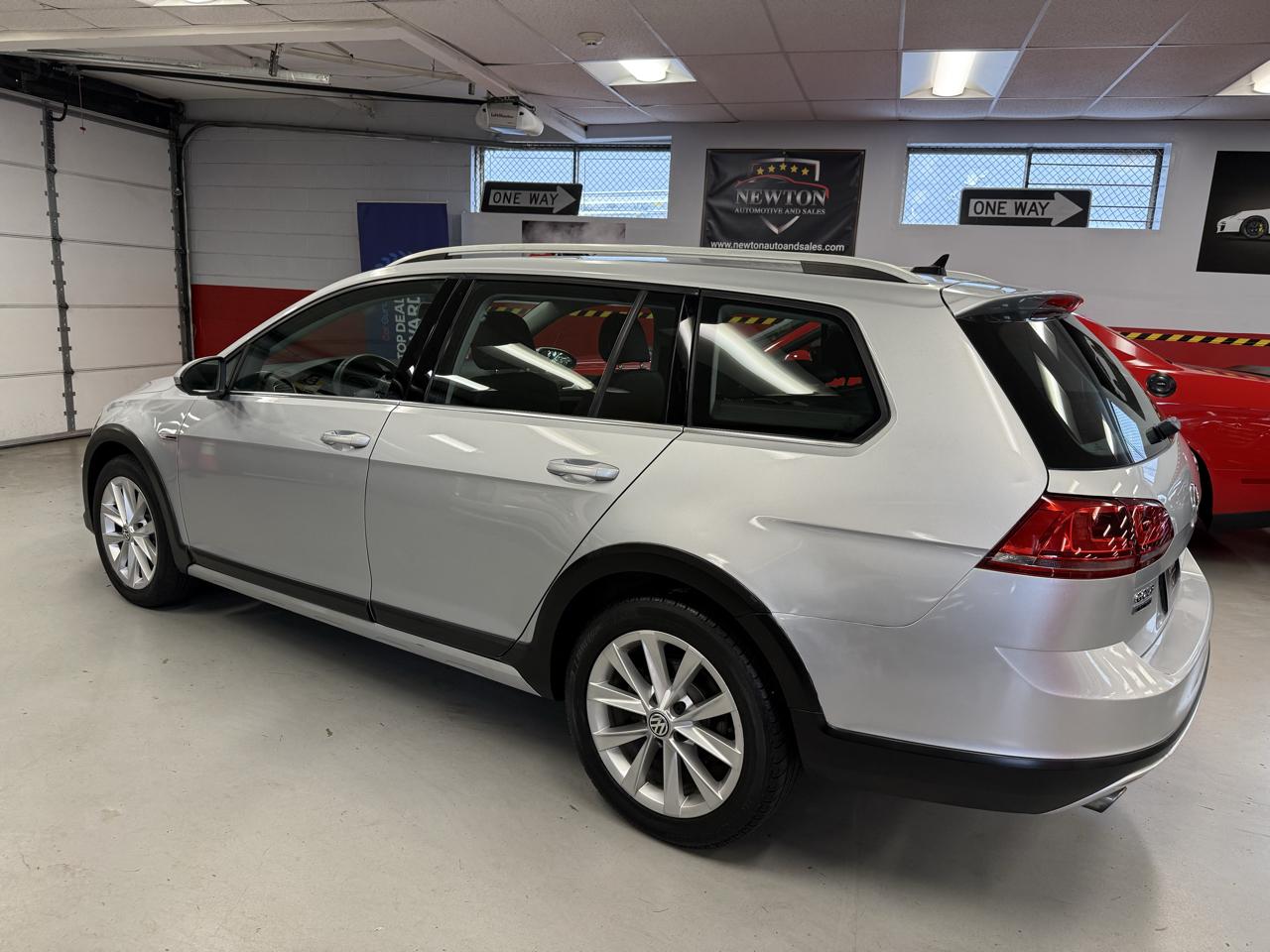 Volkswagen Golf Alltrack TSI S 6A 2017