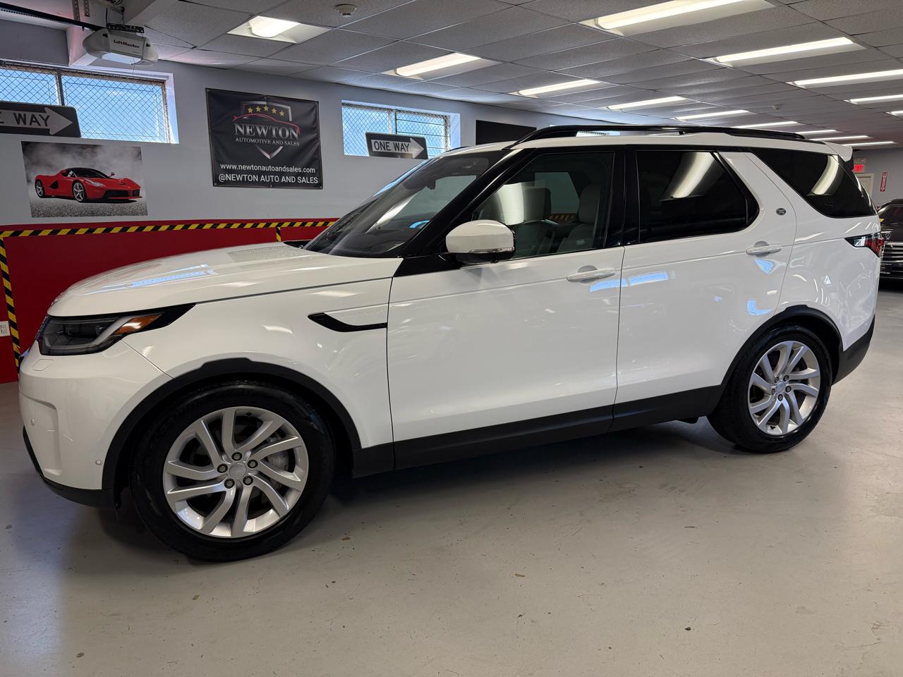 Land Rover Discovery S 2023