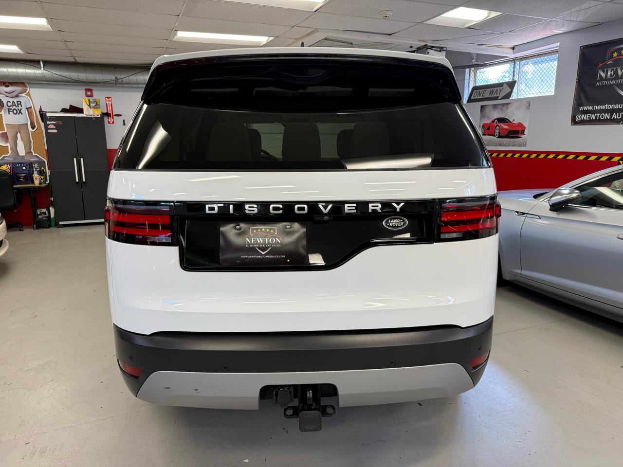 Land Rover Discovery S 2023