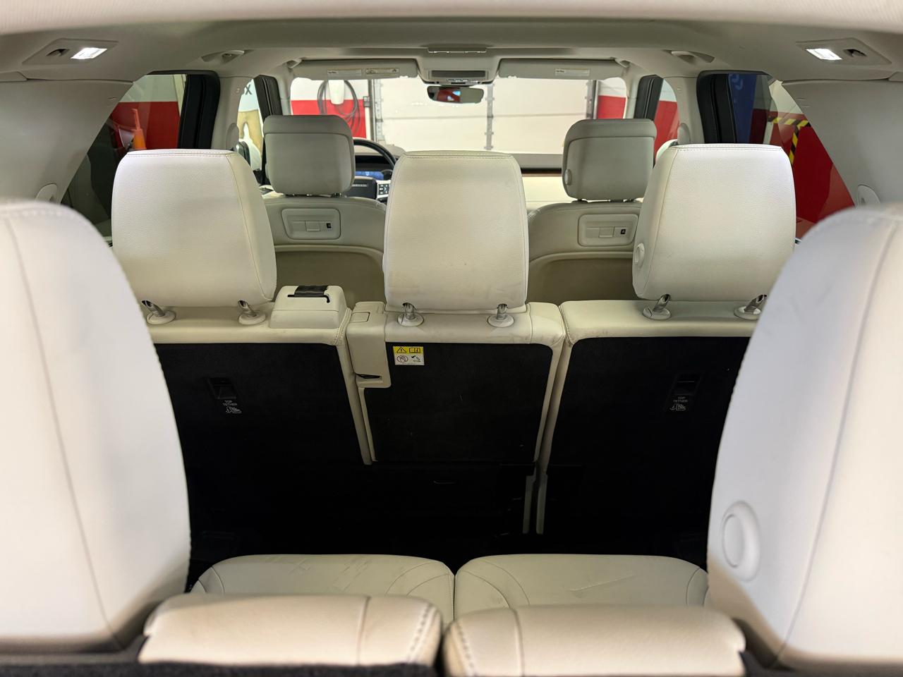 Land Rover Discovery S 2023