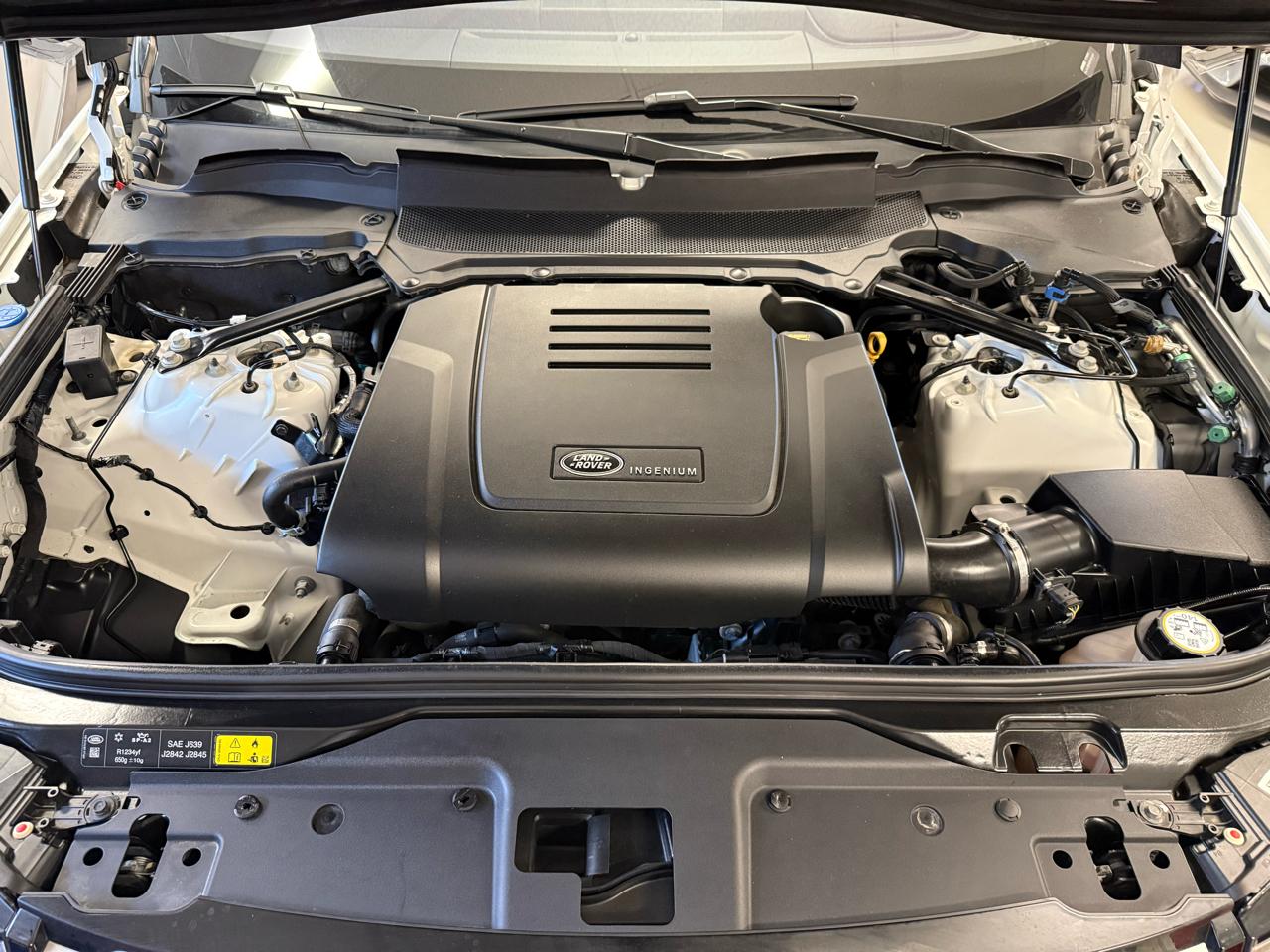 Land Rover Discovery S 2023