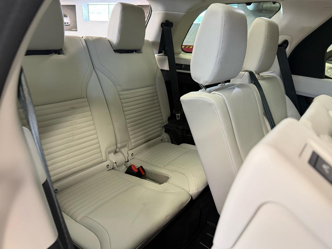 Land Rover Discovery S 2023