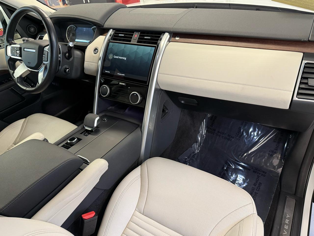 Land Rover Discovery S 2023