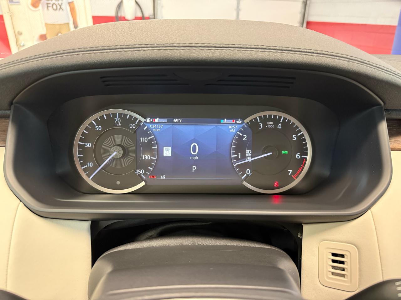 Land Rover Discovery S 2023