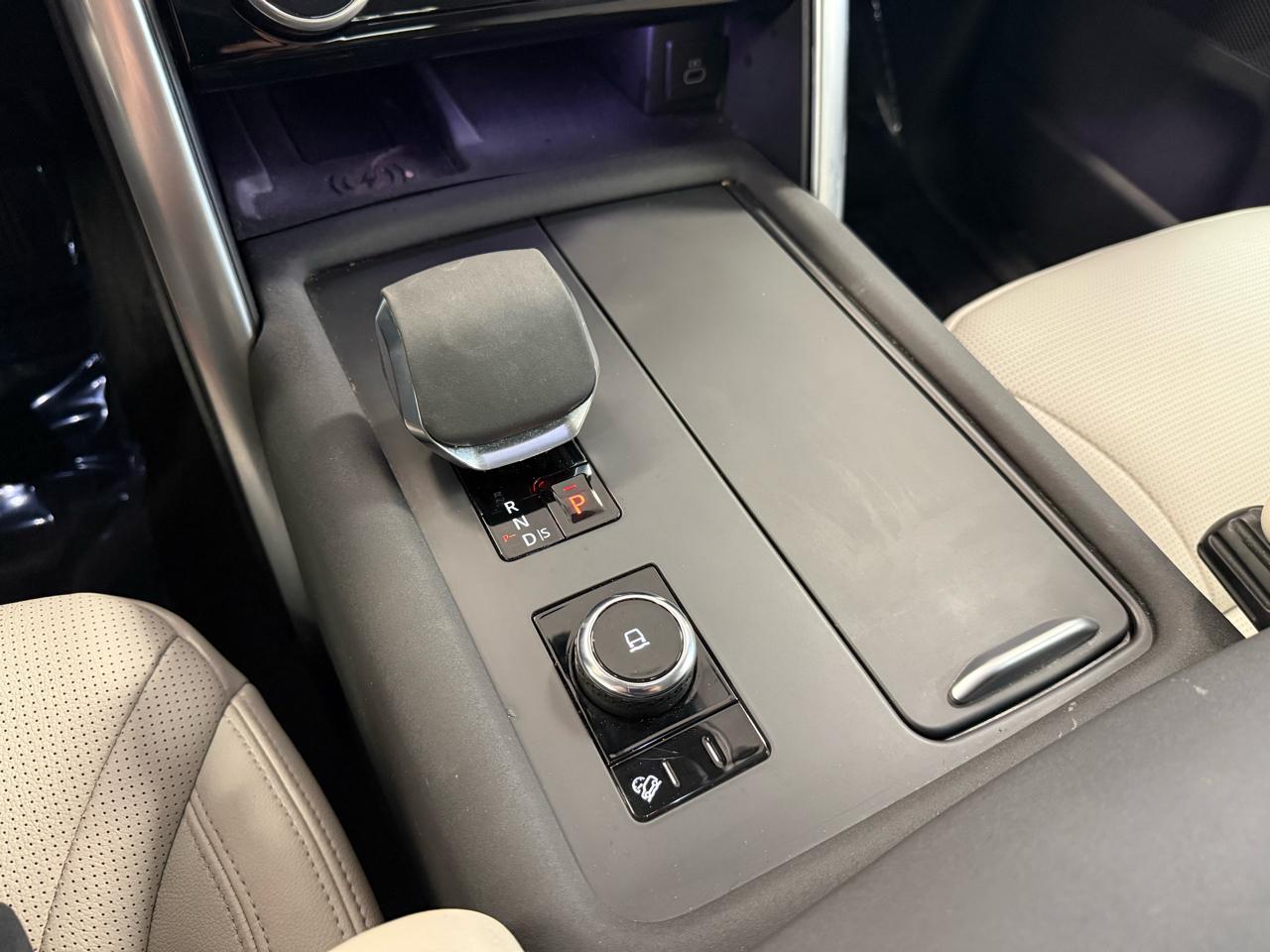 Land Rover Discovery S 2023