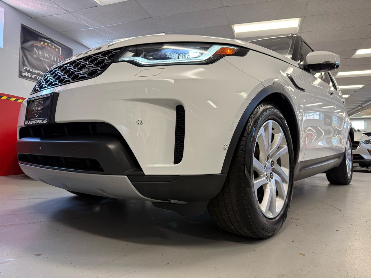 Land Rover Discovery S 2023