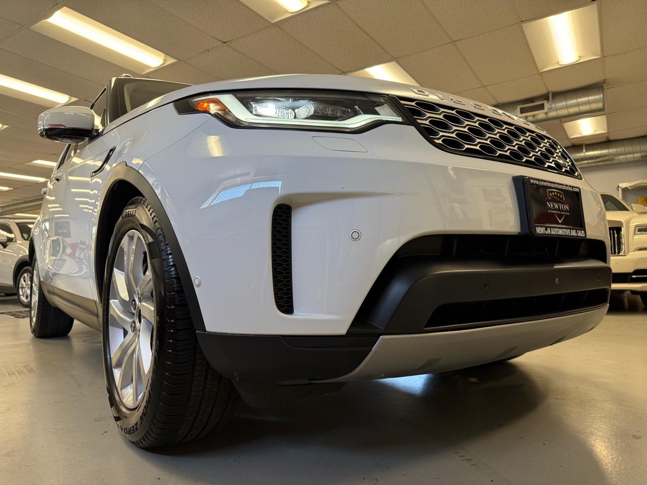 Land Rover Discovery S 2023