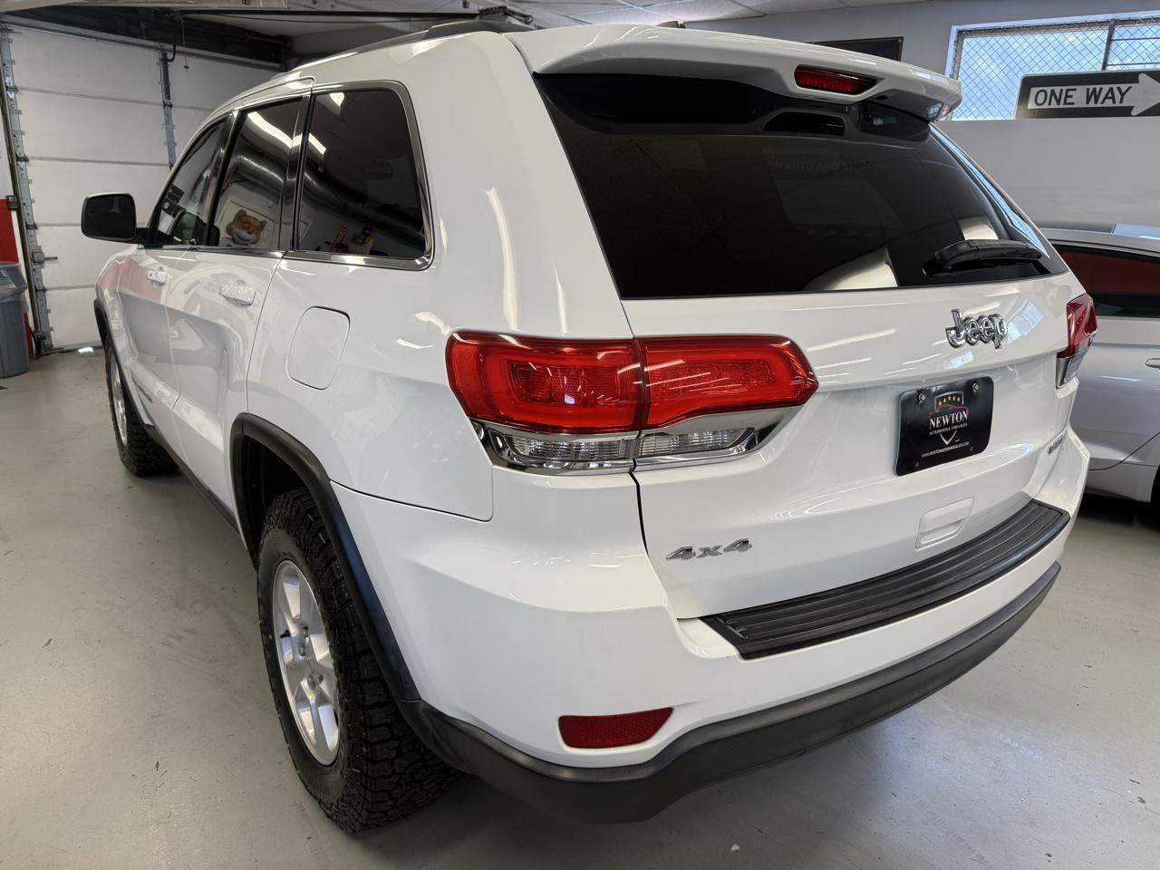 Jeep Grand Cherokee Laredo 4WD 2014