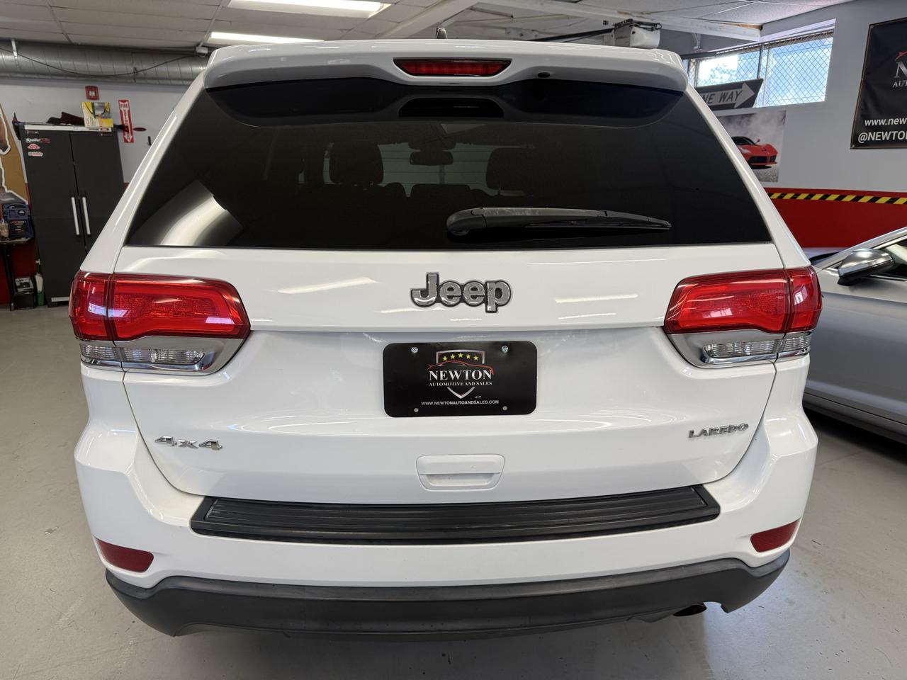 Jeep Grand Cherokee Laredo 4WD 2014