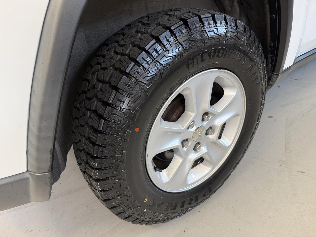 Jeep Grand Cherokee Laredo 4WD 2014