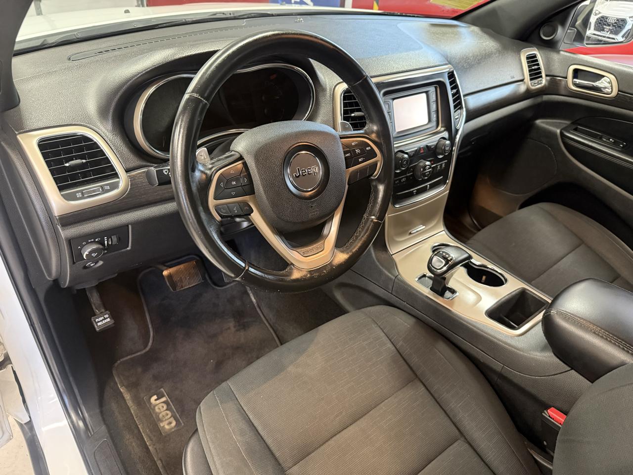 Jeep Grand Cherokee Laredo 4WD 2014