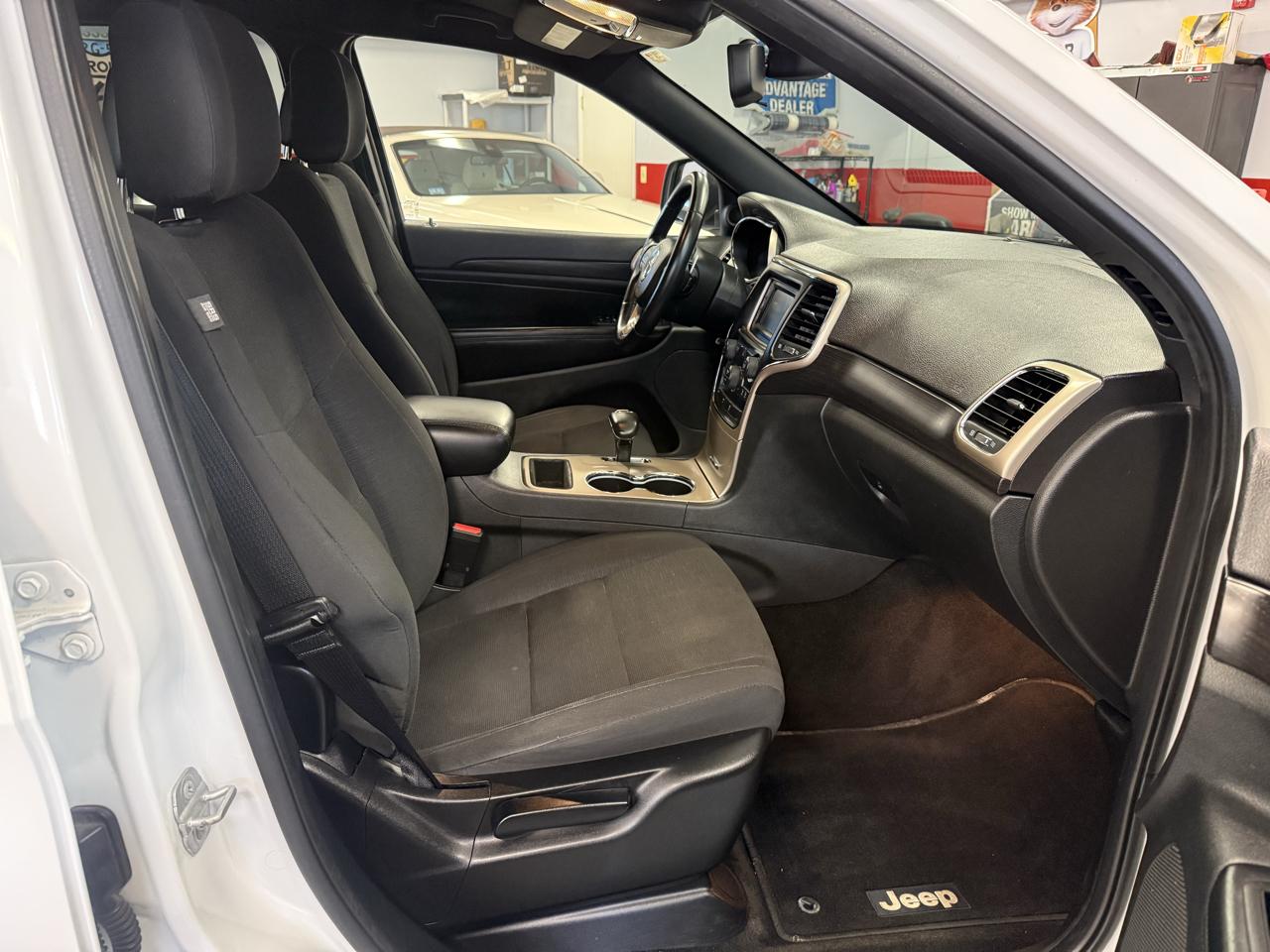 Jeep Grand Cherokee Laredo 4WD 2014