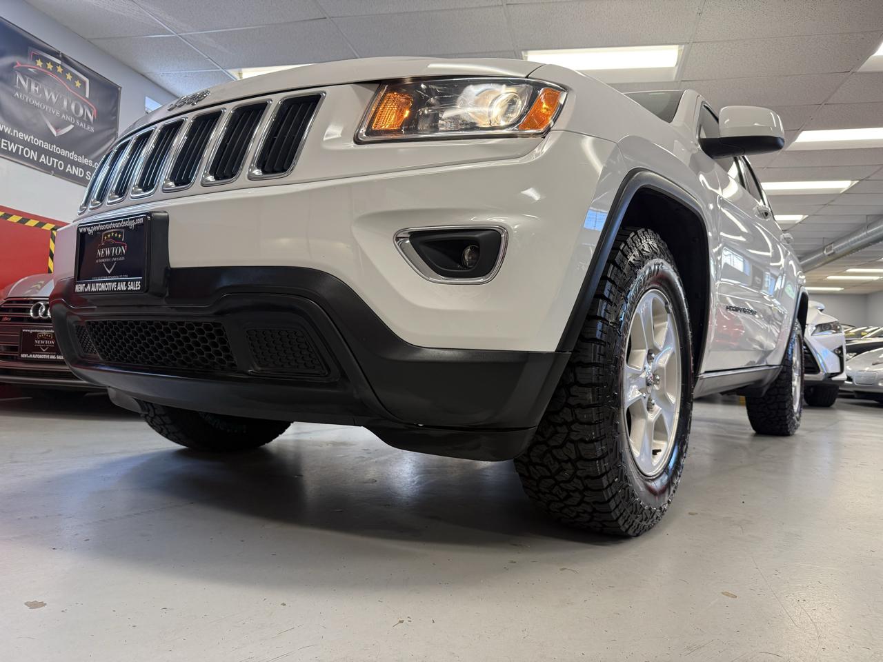 Jeep Grand Cherokee Laredo 4WD 2014
