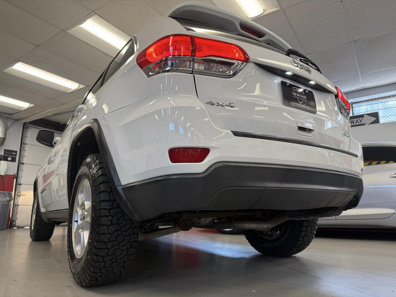 Jeep Grand Cherokee Laredo 4WD 2014