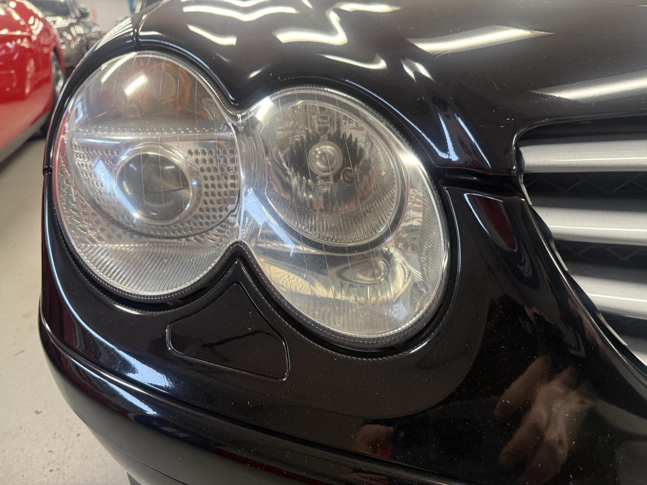 Mercedes-Benz SL-Class SL500 2005