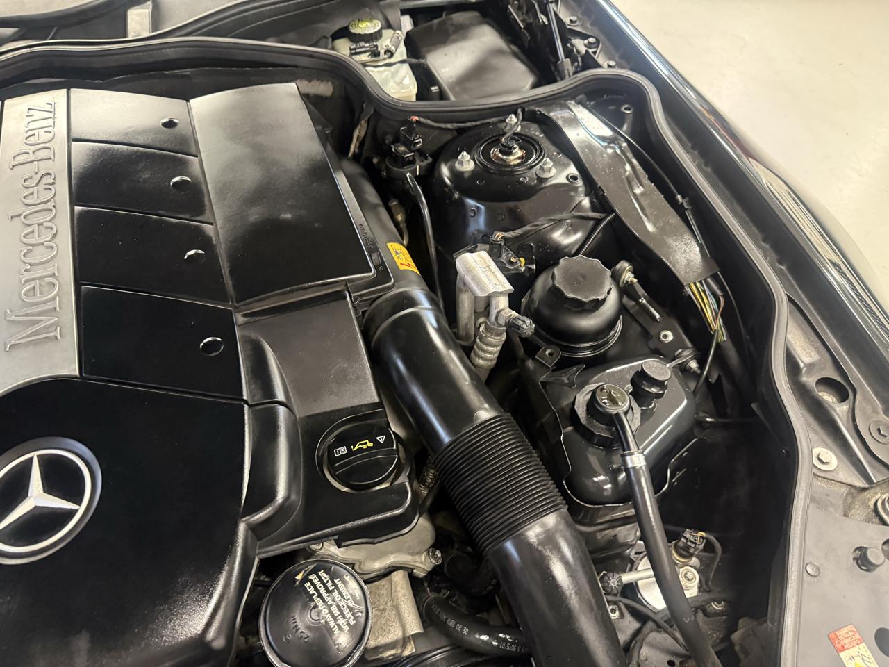 Mercedes-Benz SL-Class SL500 2005