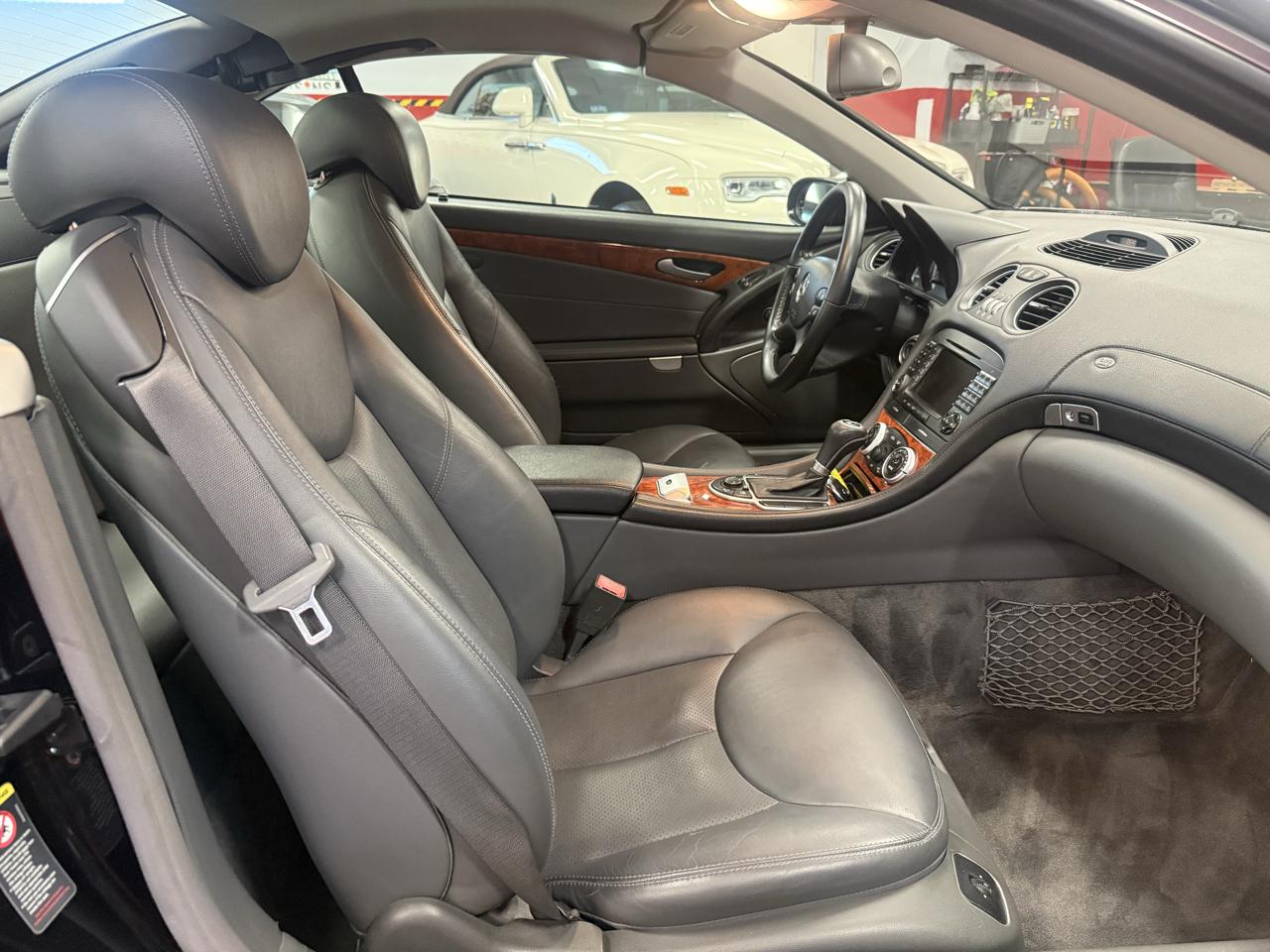 Mercedes-Benz SL-Class SL500 2005
