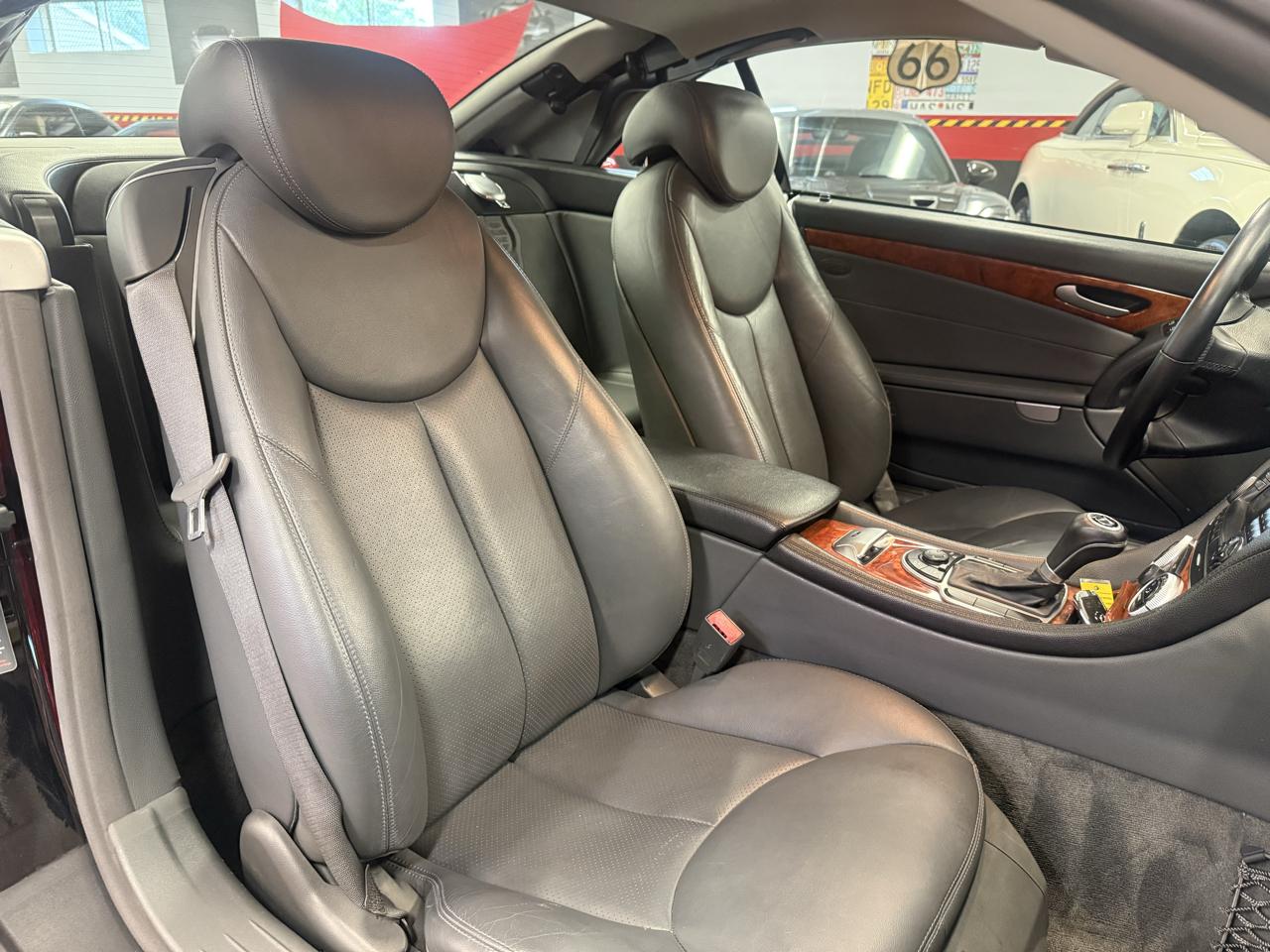 Mercedes-Benz SL-Class SL500 2005