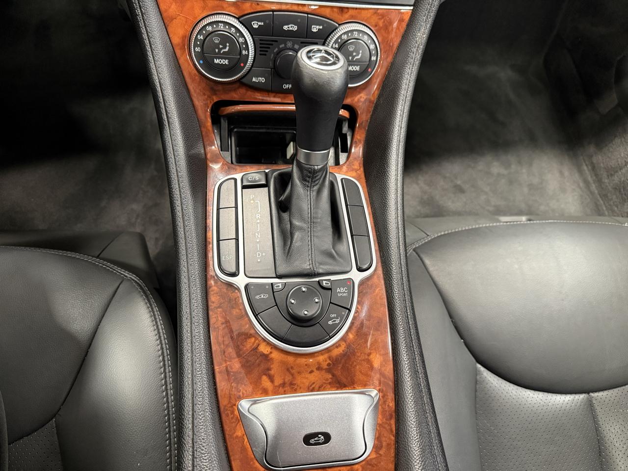 Mercedes-Benz SL-Class SL500 2005