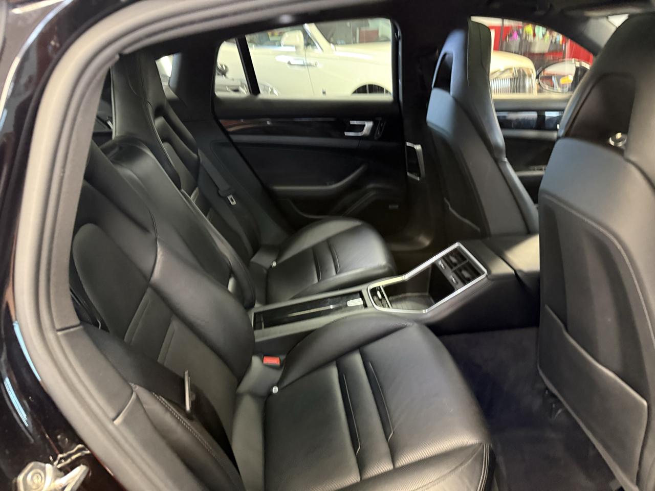 Porsche Panamera 4S 2018