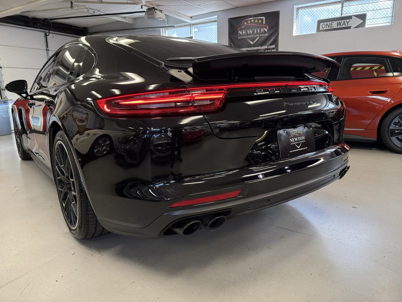 Porsche Panamera 4S 2018