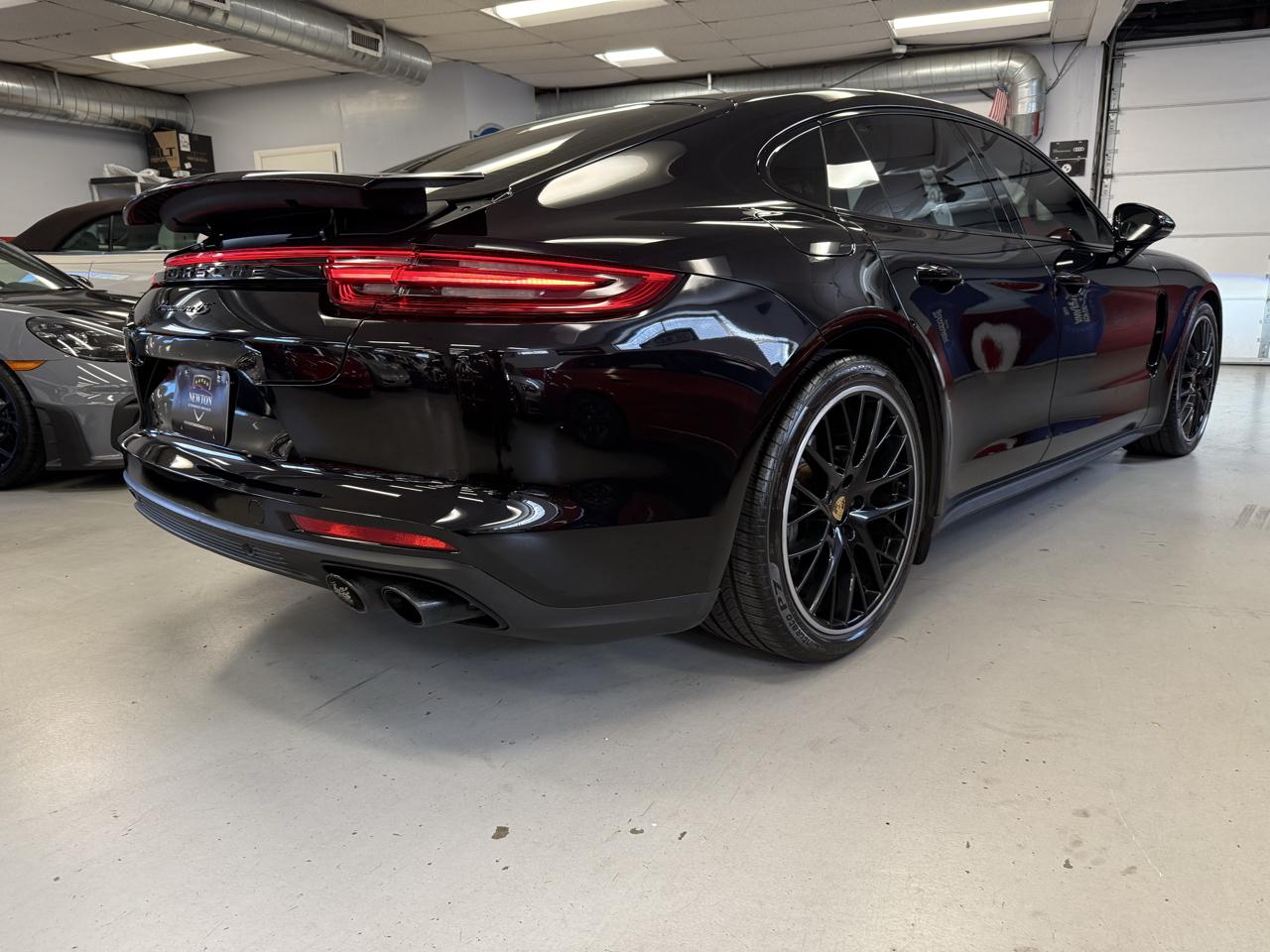 Porsche Panamera 4S 2018