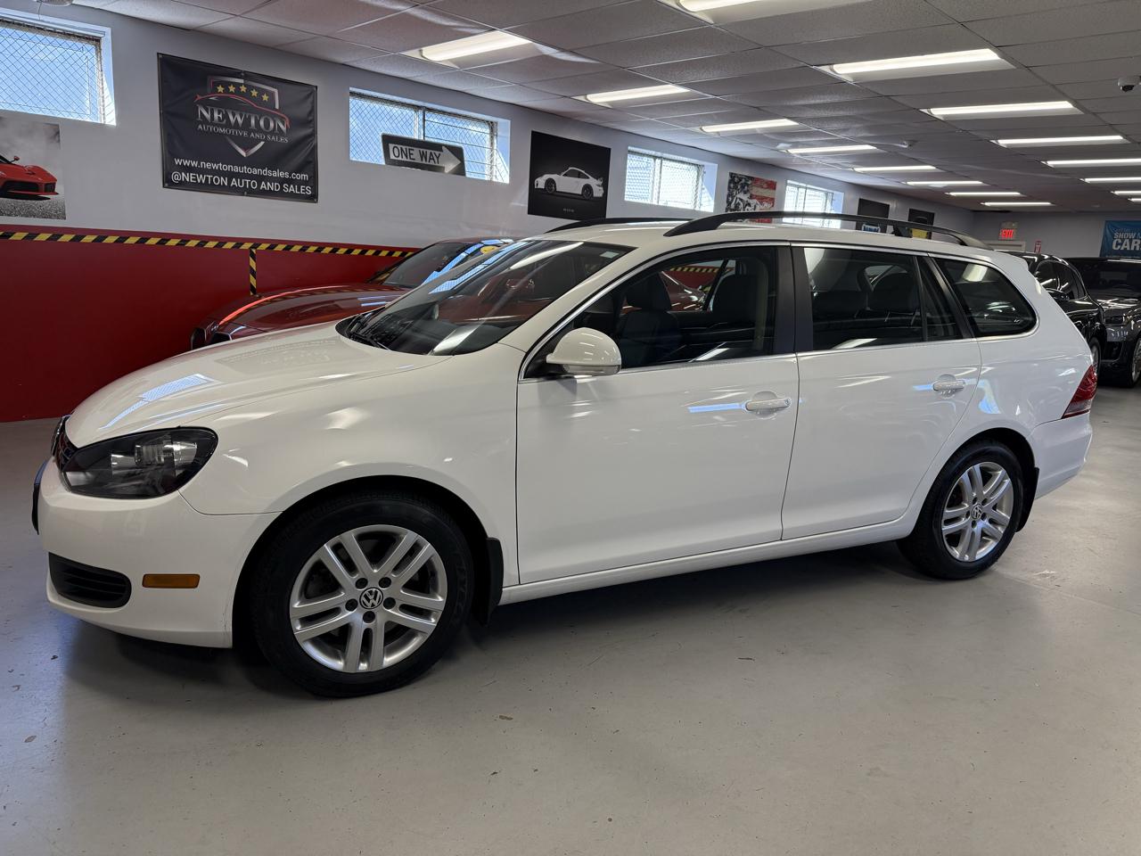 Volkswagen Jetta SportWagen 2.0L TDI 2011