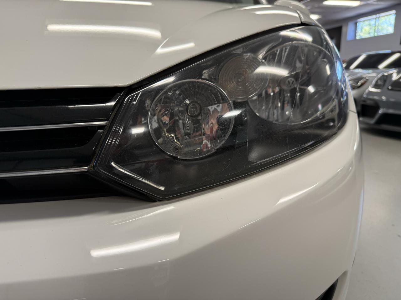 Volkswagen Jetta SportWagen 2.0L TDI 2011