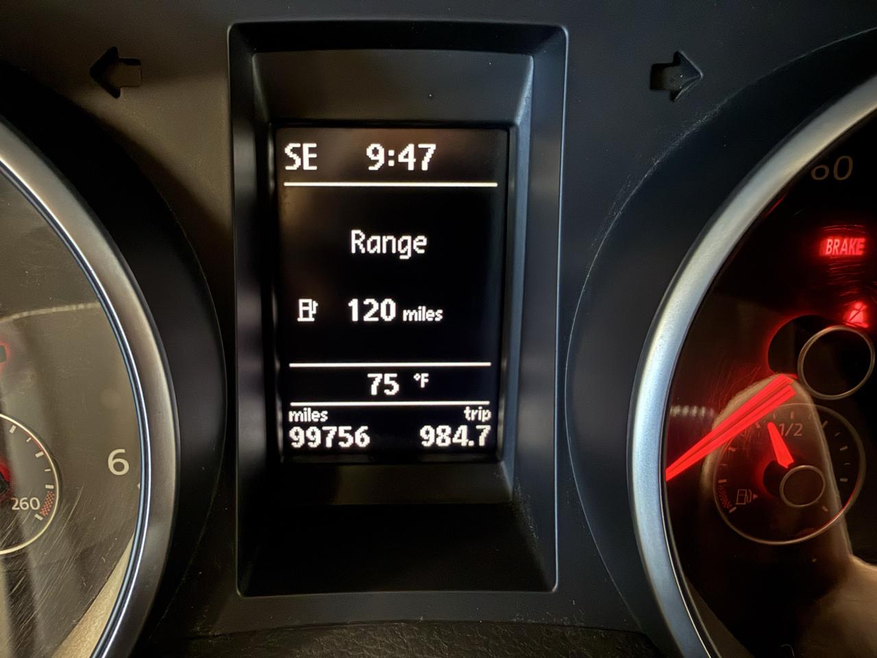 Volkswagen Jetta SportWagen 2.0L TDI 2011