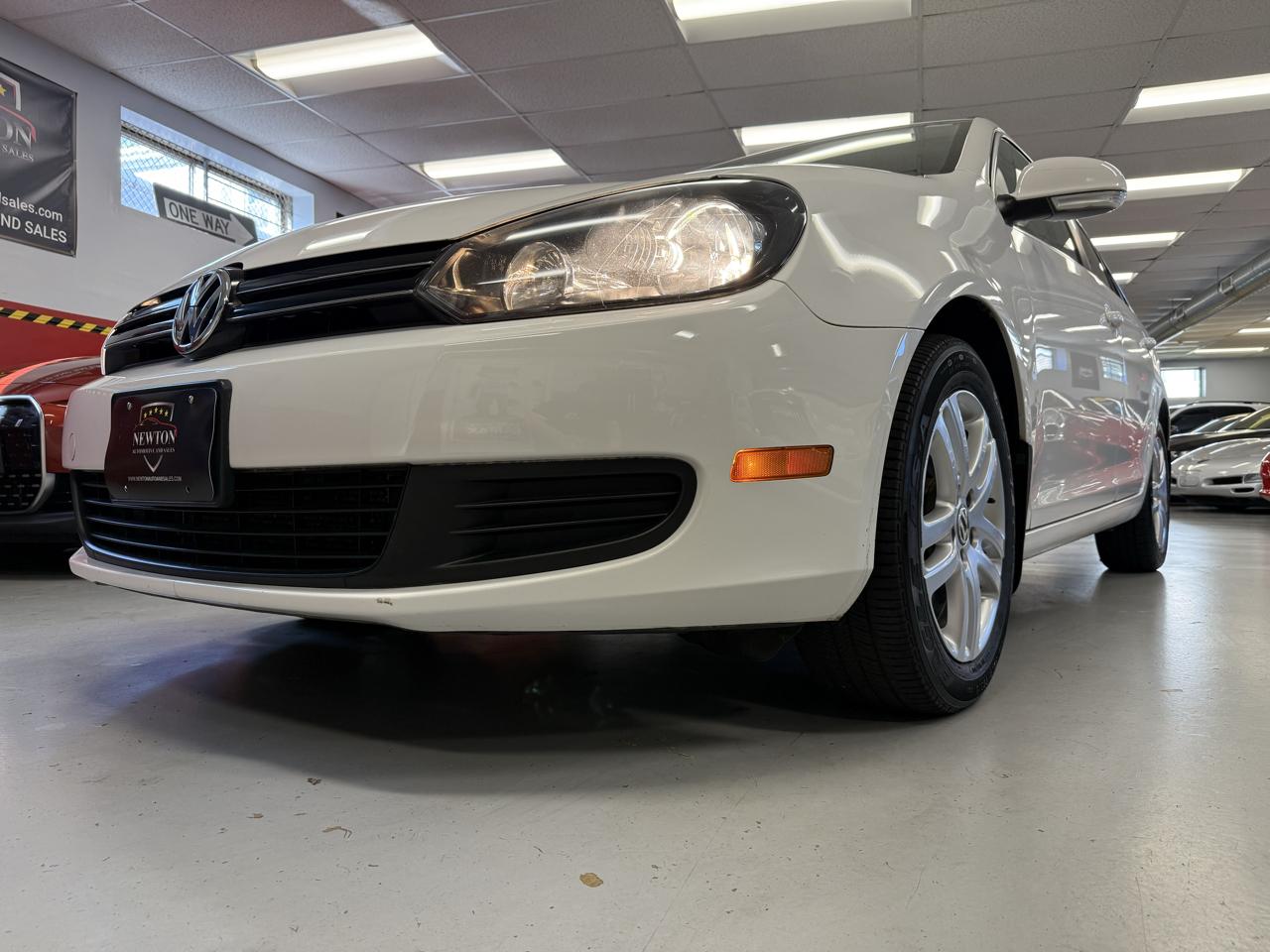 Volkswagen Jetta SportWagen 2.0L TDI 2011