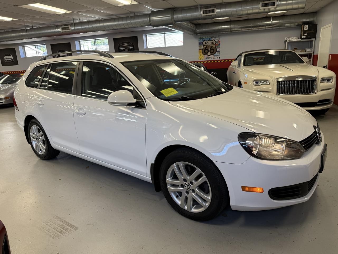 Volkswagen Jetta SportWagen 2.0L TDI 2011