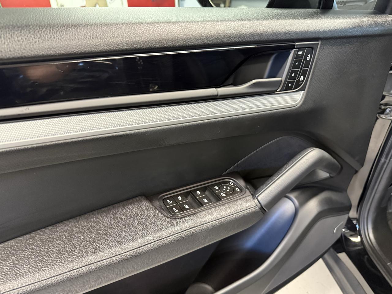 Porsche Cayenne Coupe 2024