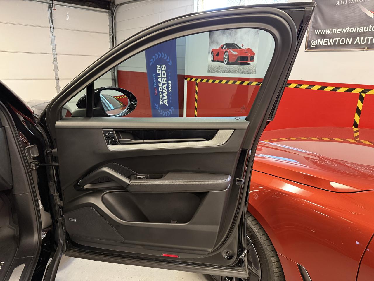 Porsche Cayenne Coupe 2024