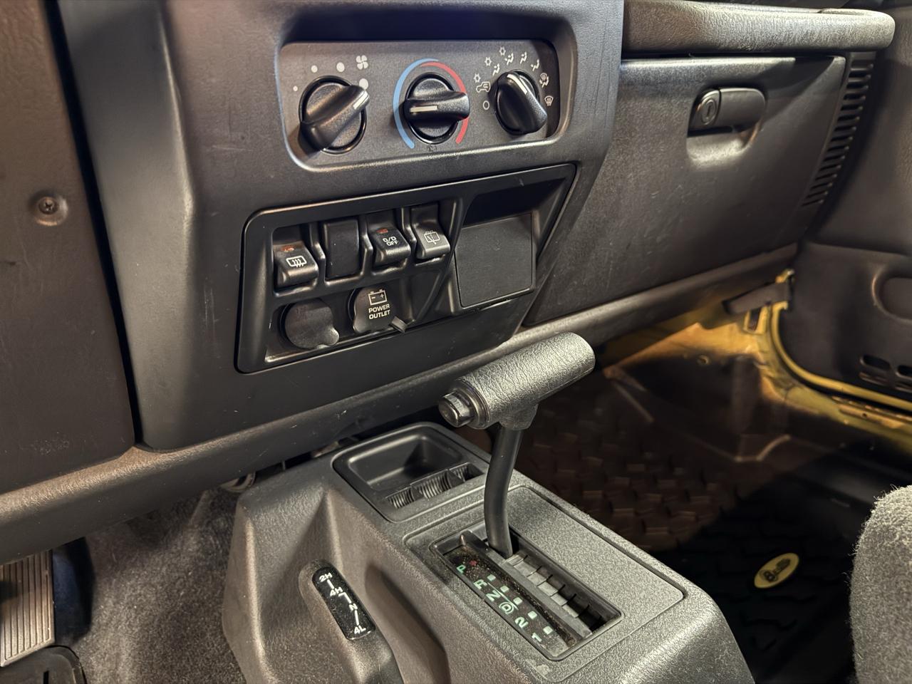 Jeep Wrangler Sport 2003