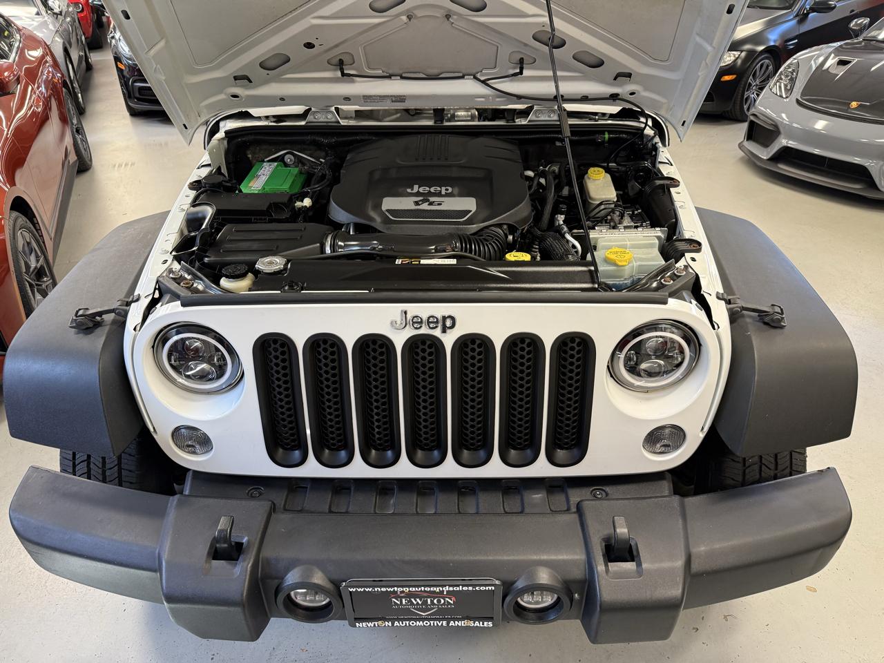 Jeep Wrangler Sport 4WD 2014