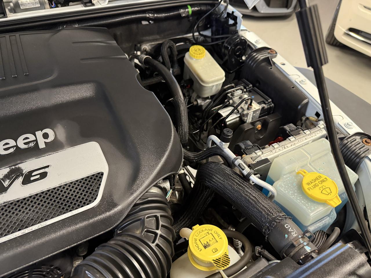 Jeep Wrangler Sport 4WD 2014