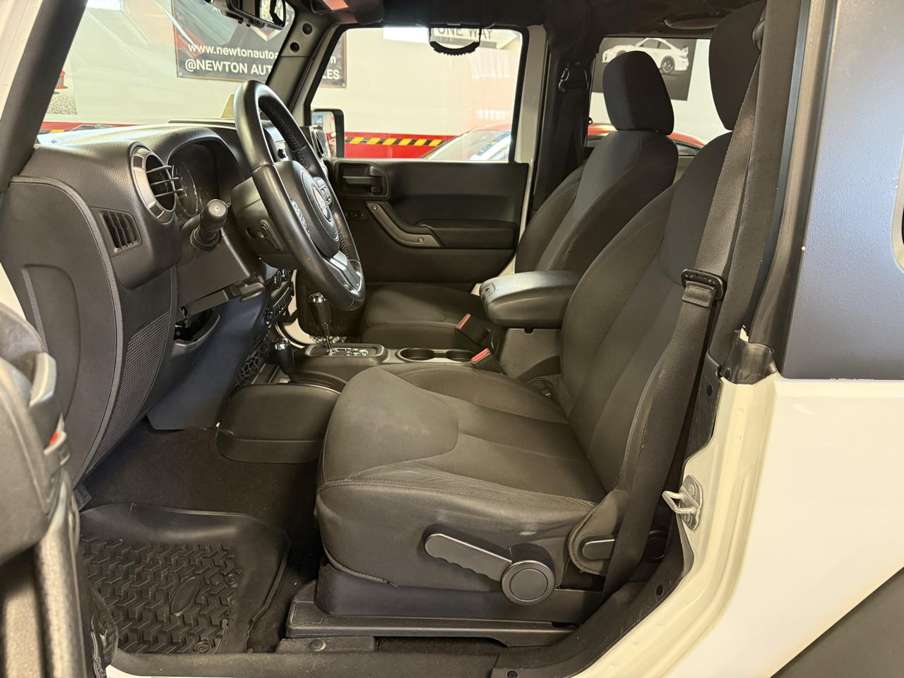 Jeep Wrangler Sport 4WD 2014