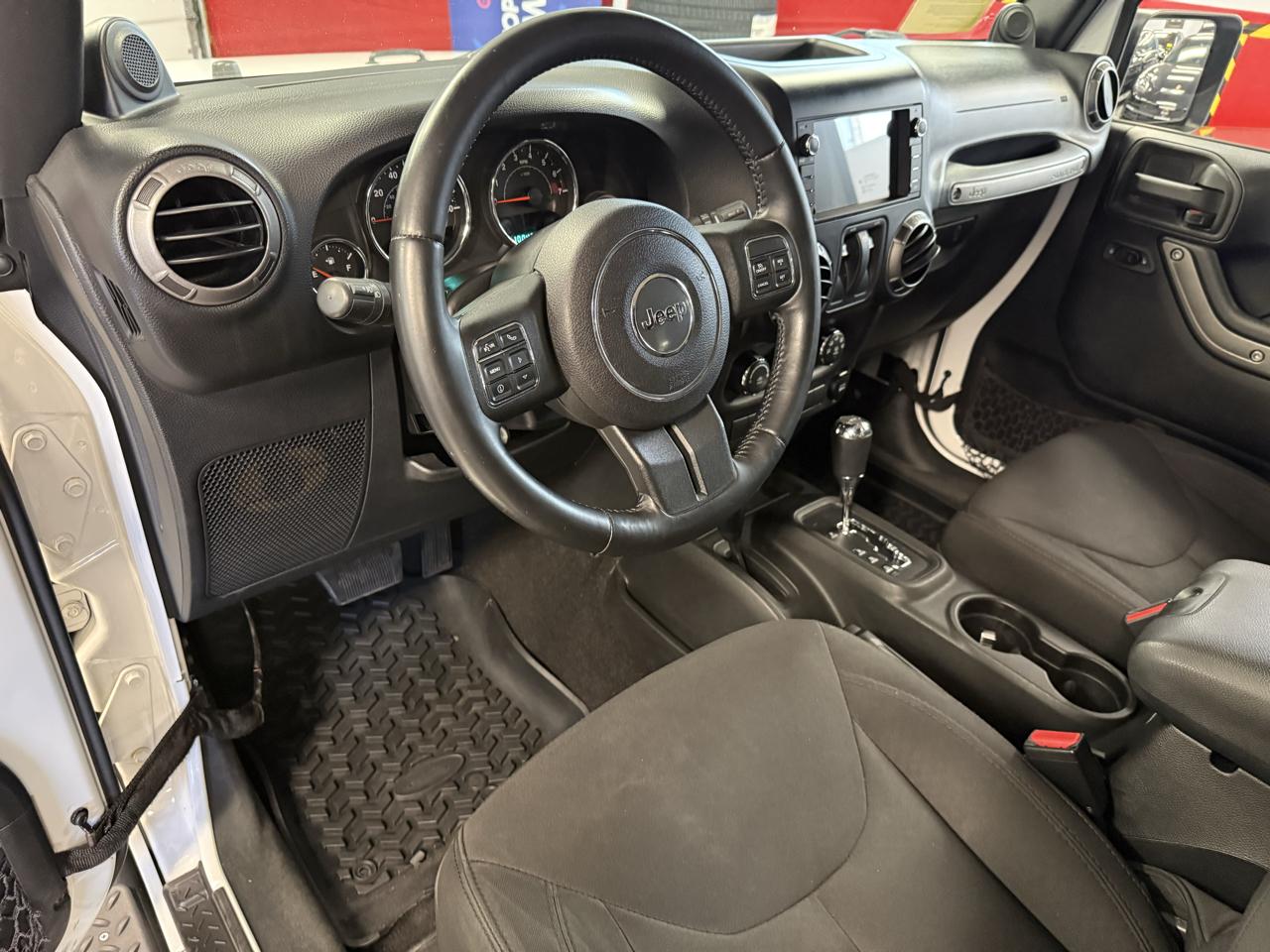 Jeep Wrangler Sport 4WD 2014