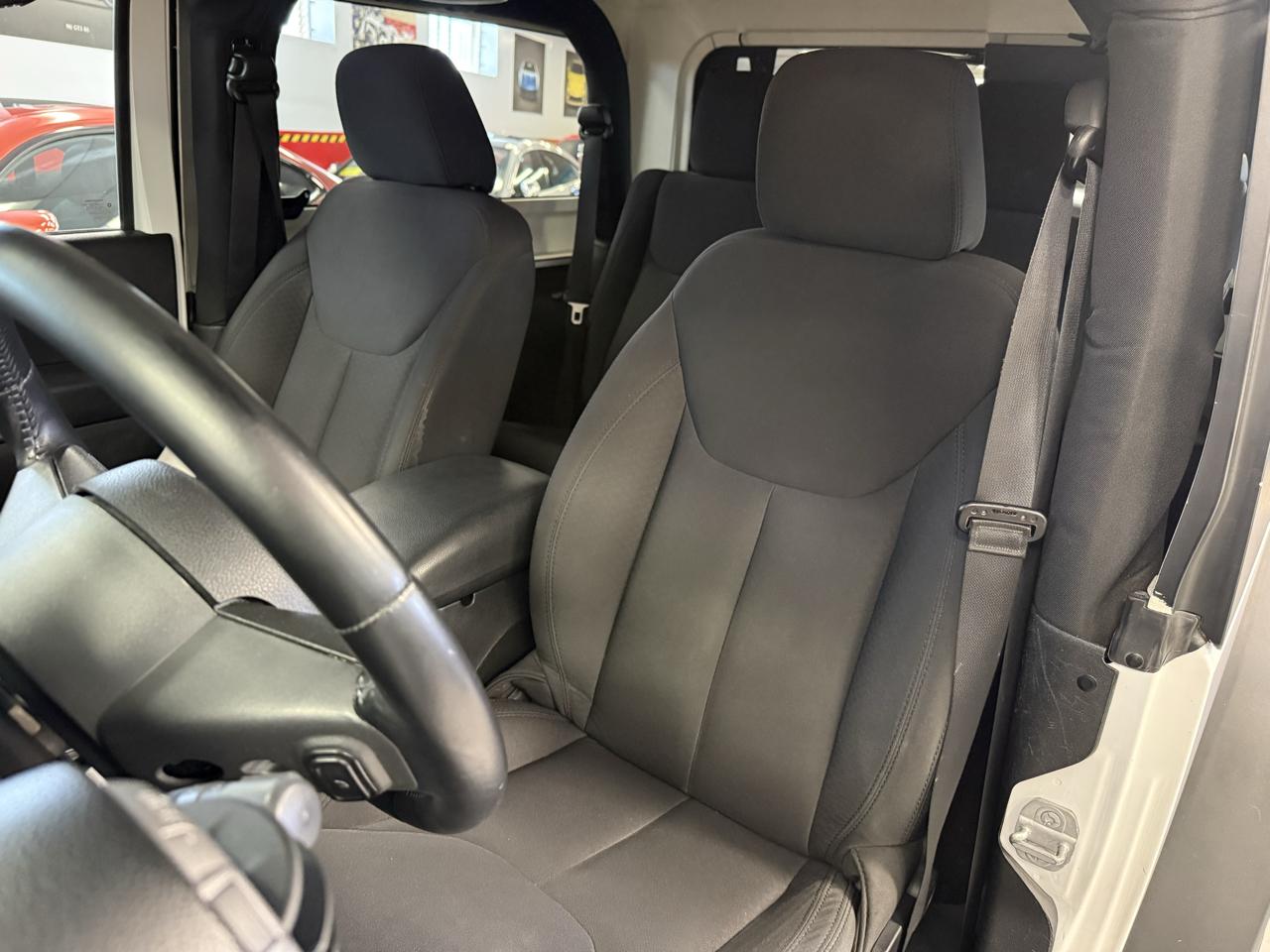 Jeep Wrangler Sport 4WD 2014