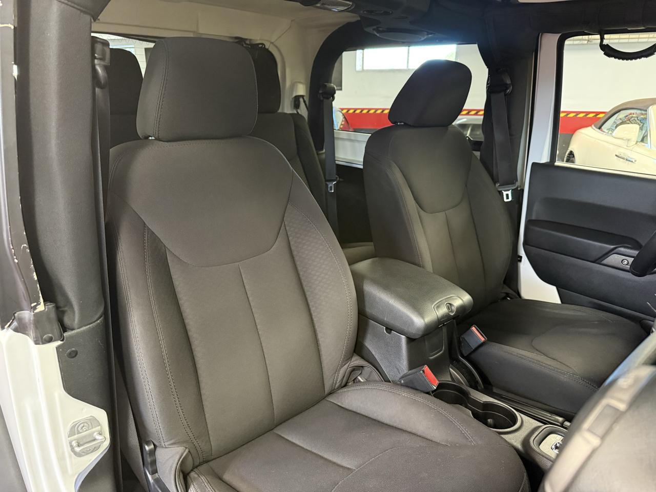 Jeep Wrangler Sport 4WD 2014