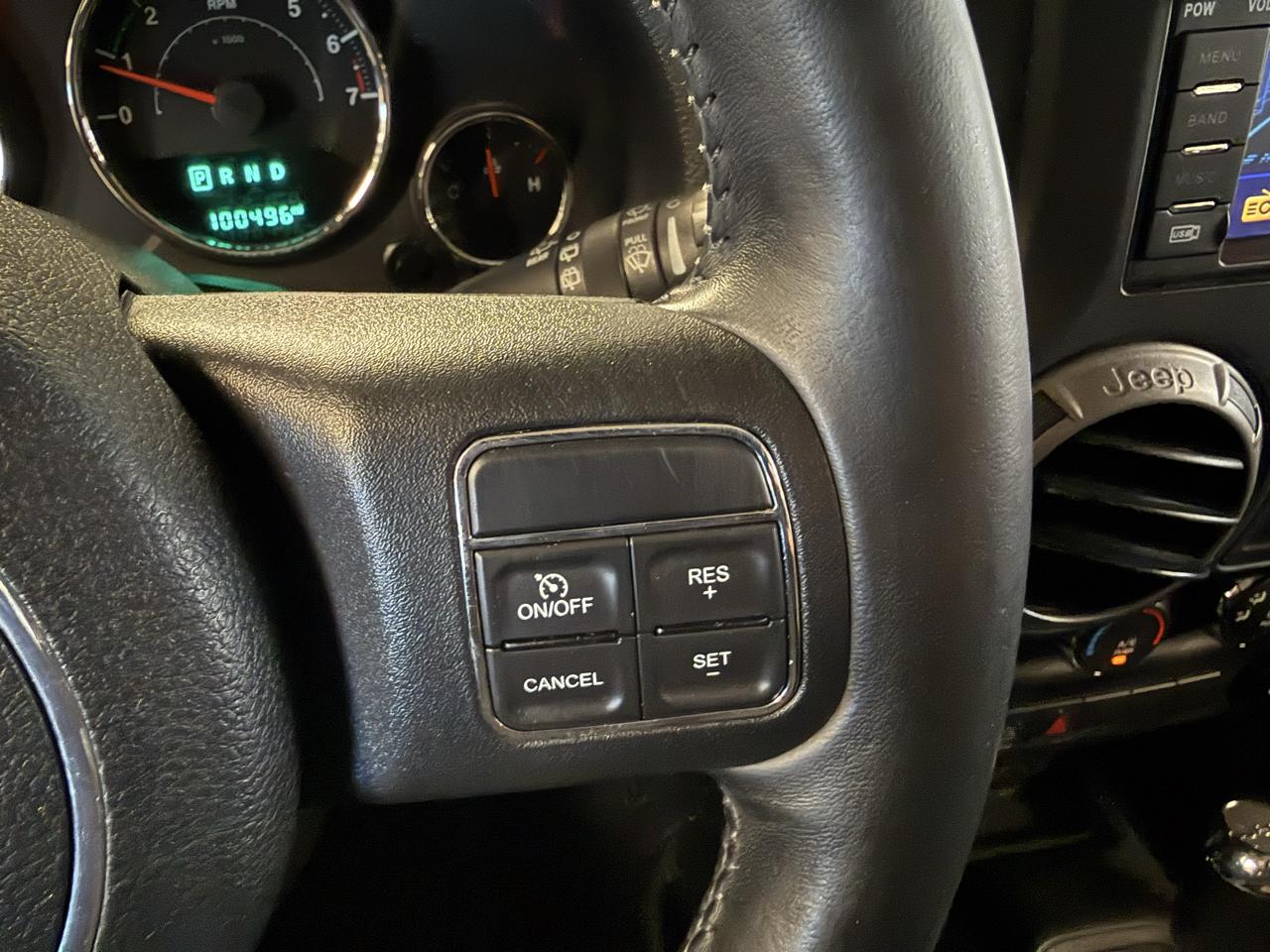 Jeep Wrangler Sport 4WD 2014