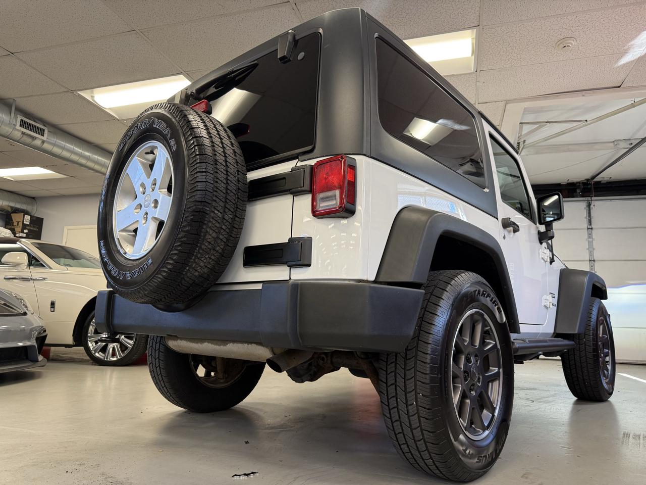 Jeep Wrangler Sport 4WD 2014
