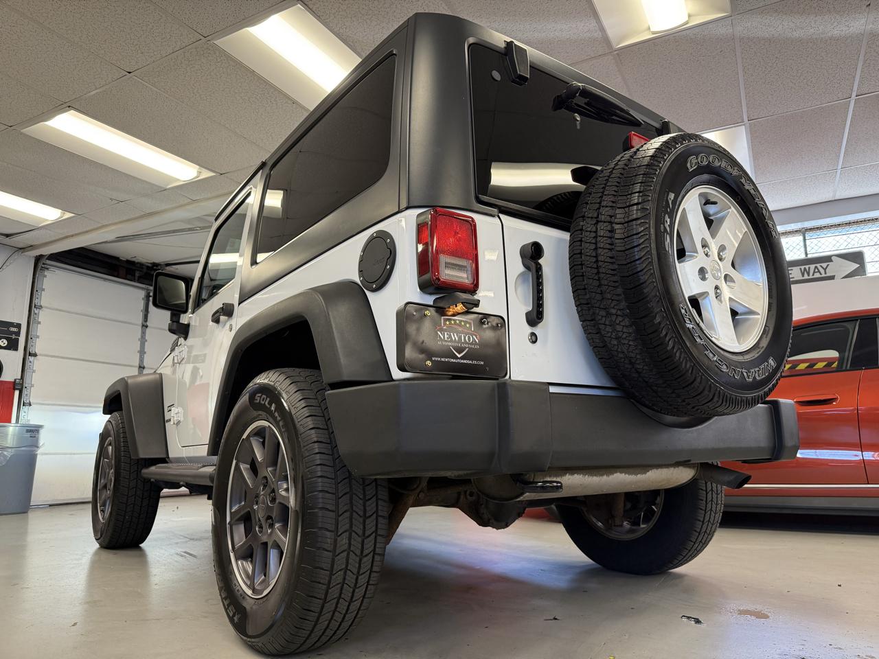 Jeep Wrangler Sport 4WD 2014