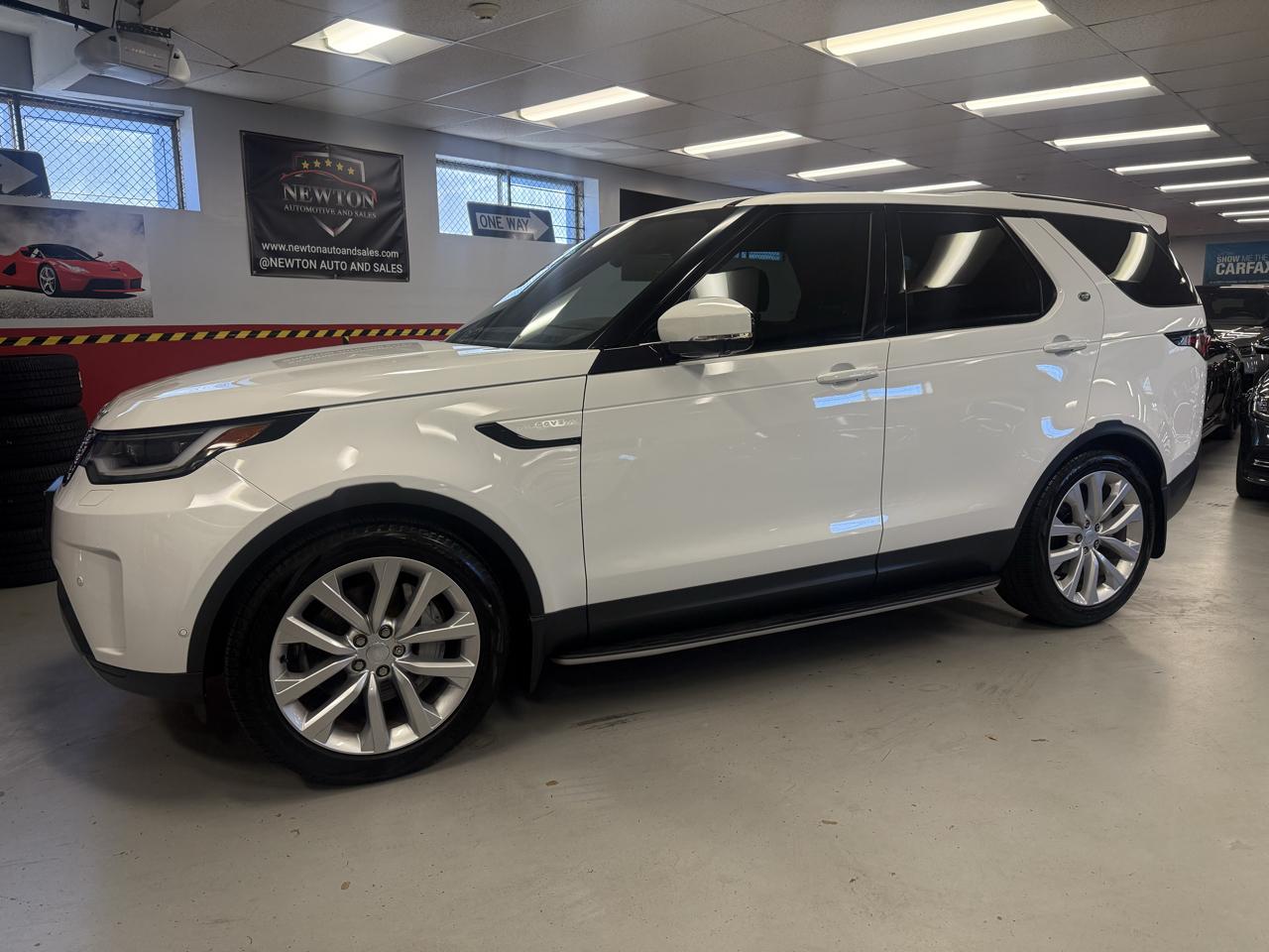 Land Rover Discovery S 2023