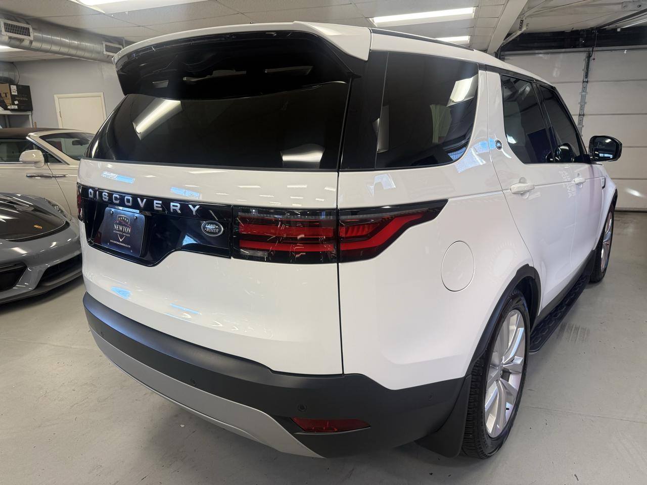 Land Rover Discovery S 2023