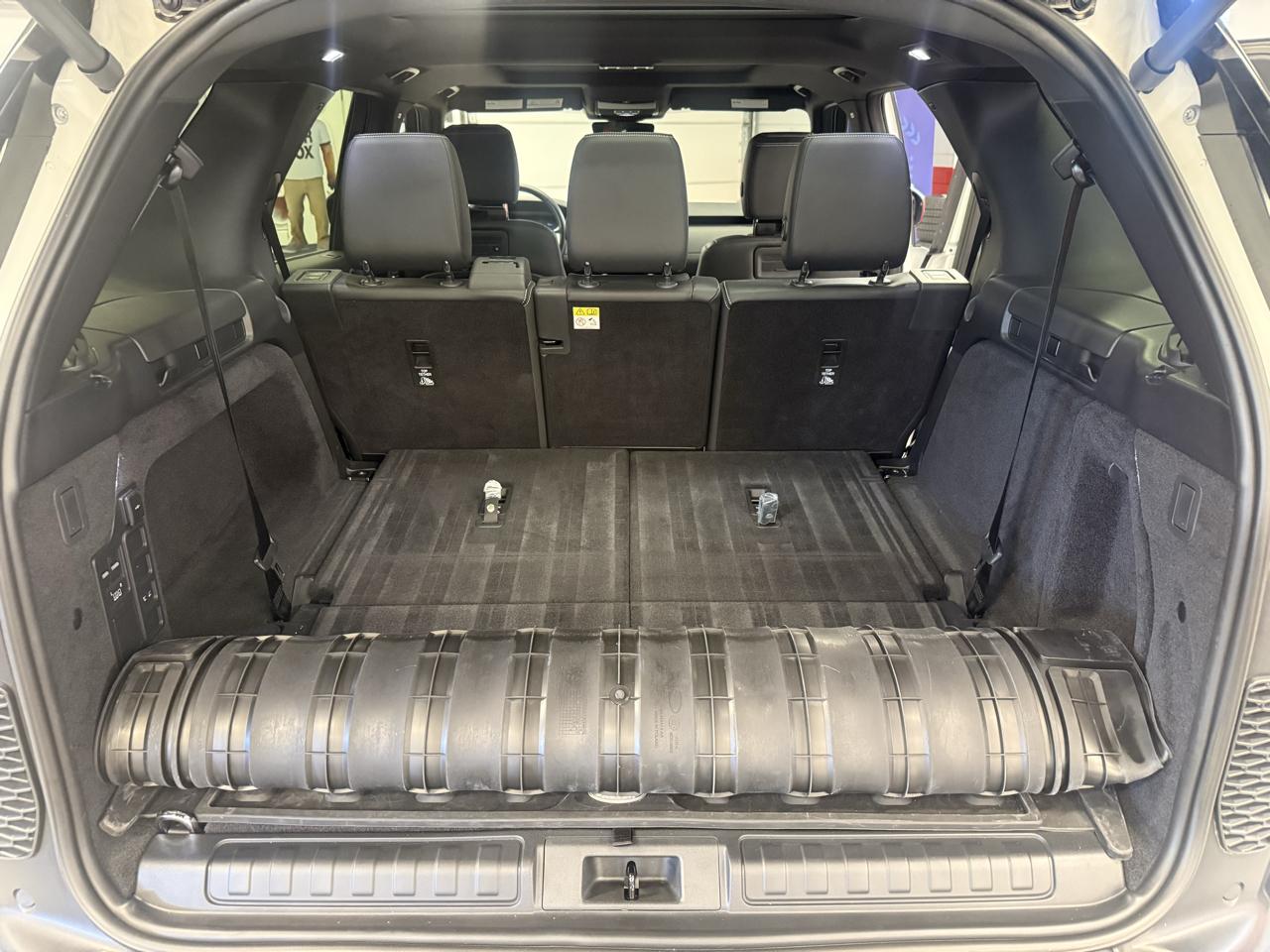 Land Rover Discovery S 2023