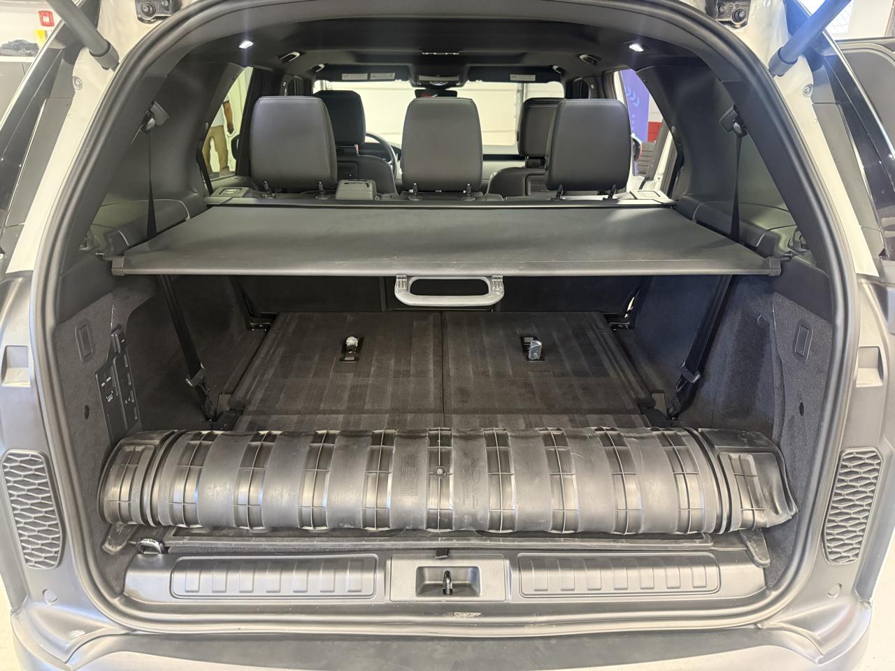 Land Rover Discovery S 2023
