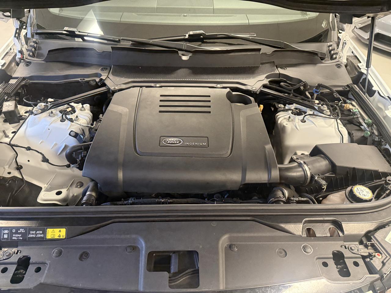 Land Rover Discovery S 2023